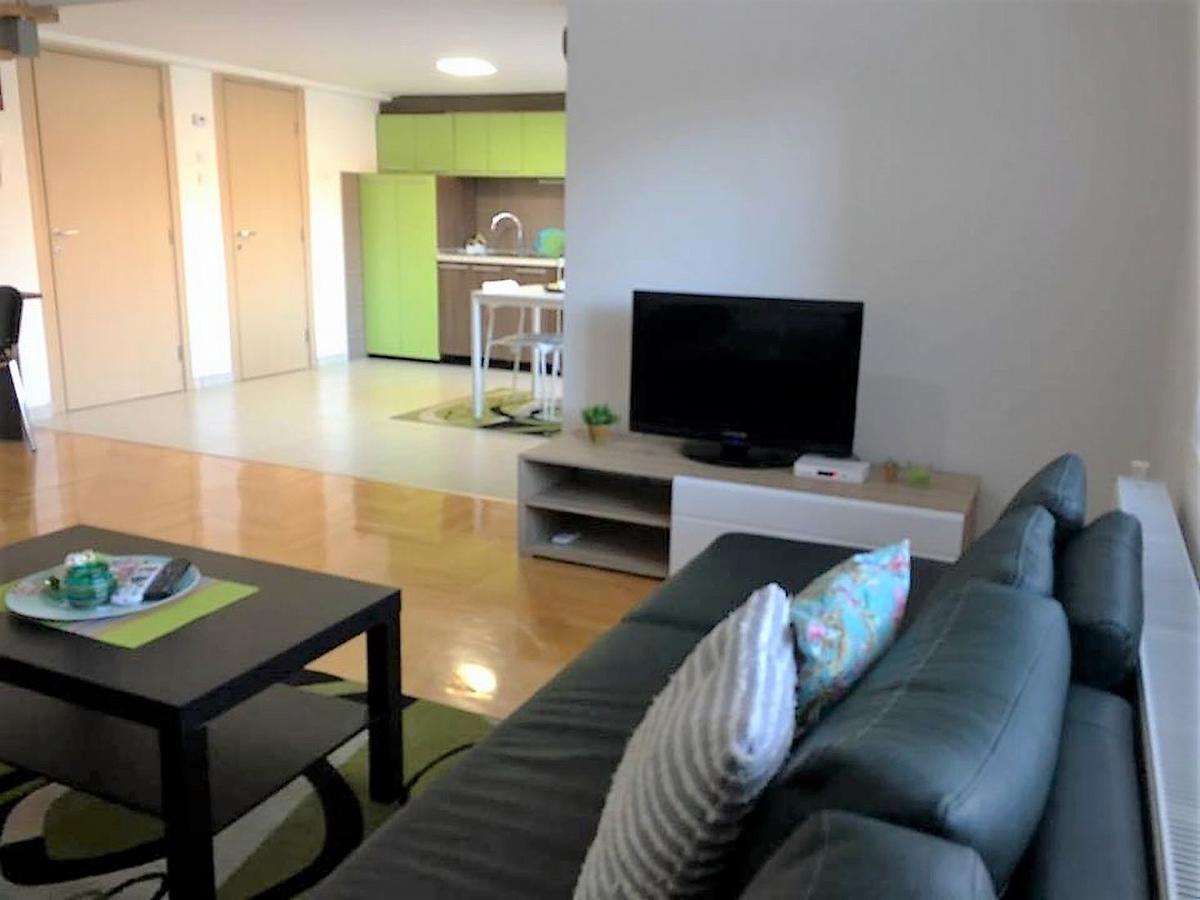 Regina'S Apartments Skopje Eksteriør bilde