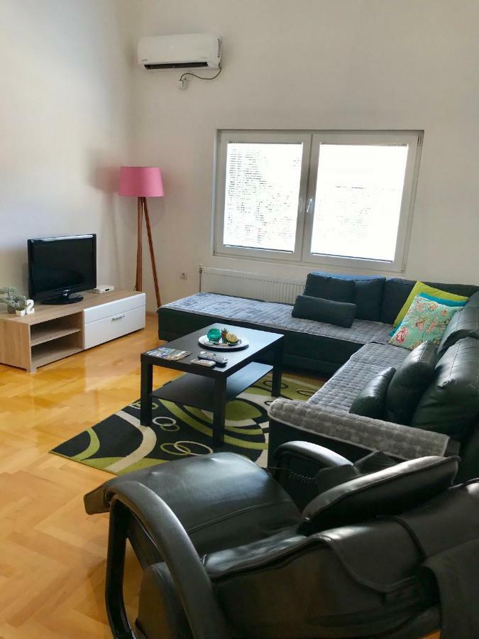 Regina'S Apartments Skopje Eksteriør bilde