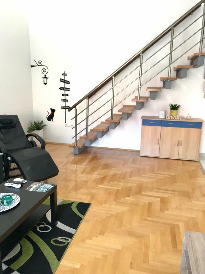 Regina'S Apartments Skopje Eksteriør bilde